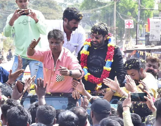Veera Simha Reddy Movie Team at Chikkaballapur Balaji Theatre Fans Rally